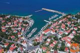 Malinska- građevinsko zemljište 600 m od mora! (z175)