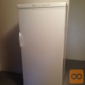 Prodam zmrzovalno omaro Gorenje, cena 200€.