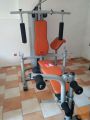 Fitnes naprava s klopjo