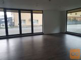 LJ-Center pisarna 91,7 m2