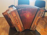 NOVA DIATONIČNA HARMONIKA PLOHL-VESELJAK C.F.B-NA ZALOGI