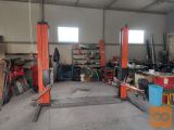 Dvosteberno dvigalo Ravaglioli 2500kg