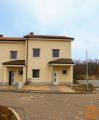 Divača severni rob Vrstna 180 m2